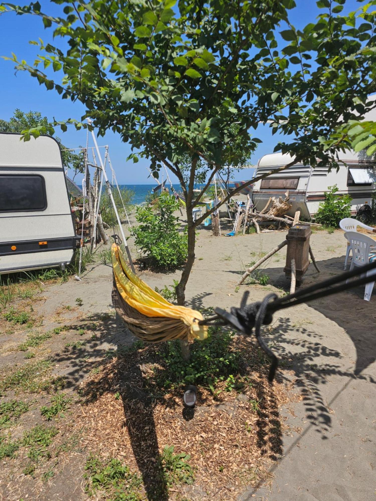 Beachfront Caravans Tjernomorets Exteriör bild
