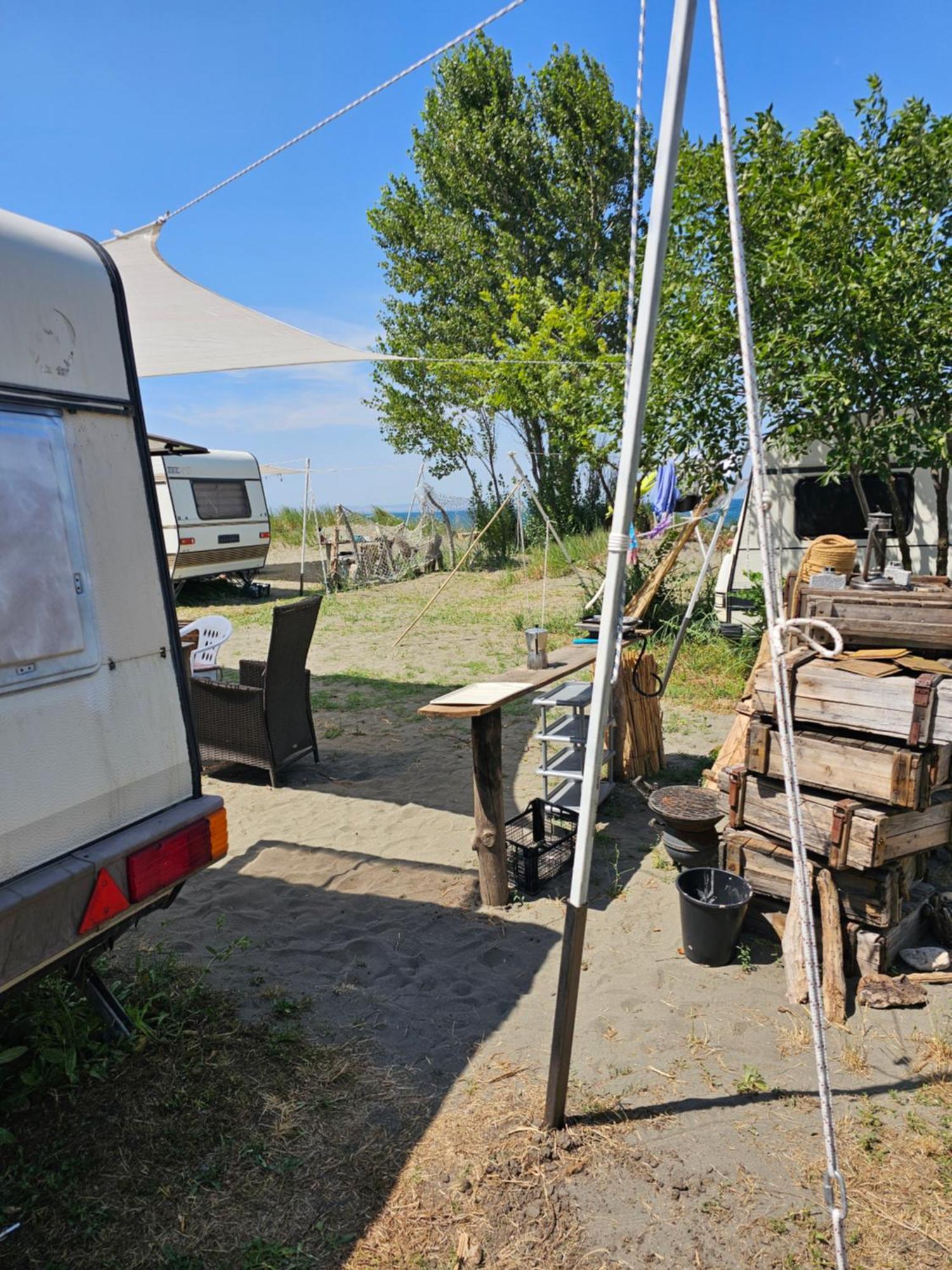 Beachfront Caravans Tjernomorets Exteriör bild